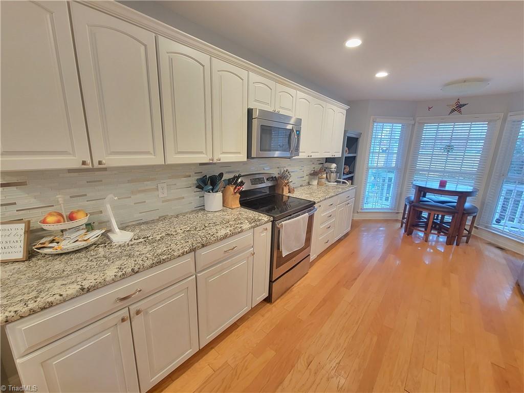 3397 Rock Castle Court