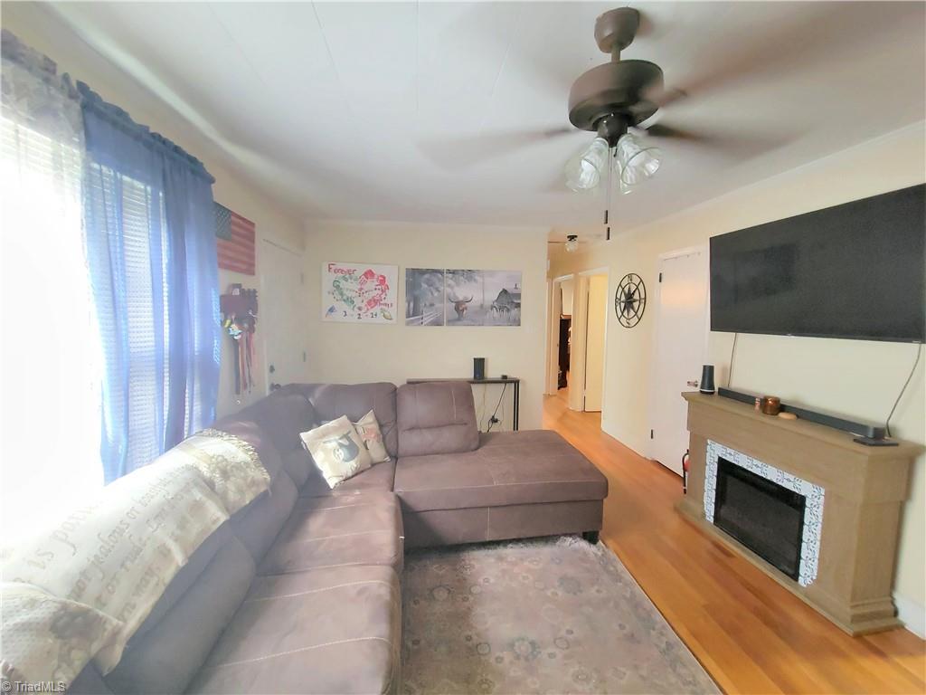 214 Springwood Drive