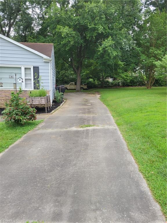 214 Springwood Drive