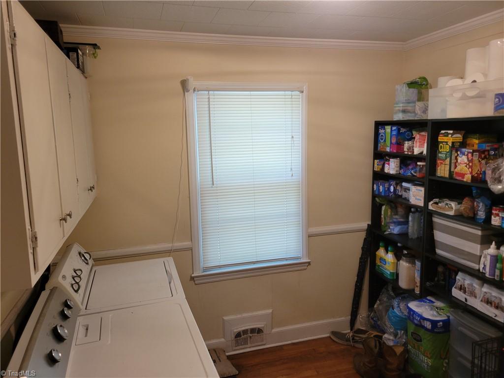 214 Springwood Drive