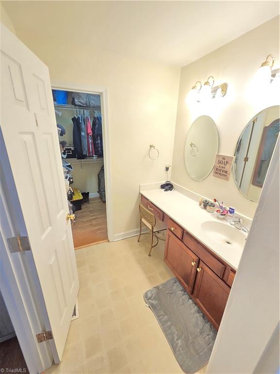 7098 Blue Springs Street