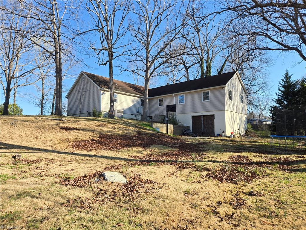 512 Monroe Holt Road