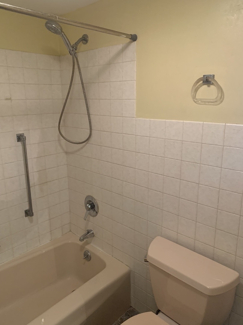 2305 Holiday Terrace Unit: 134