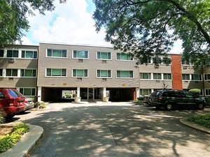 1141 Leavitt Avenue Unit: 115