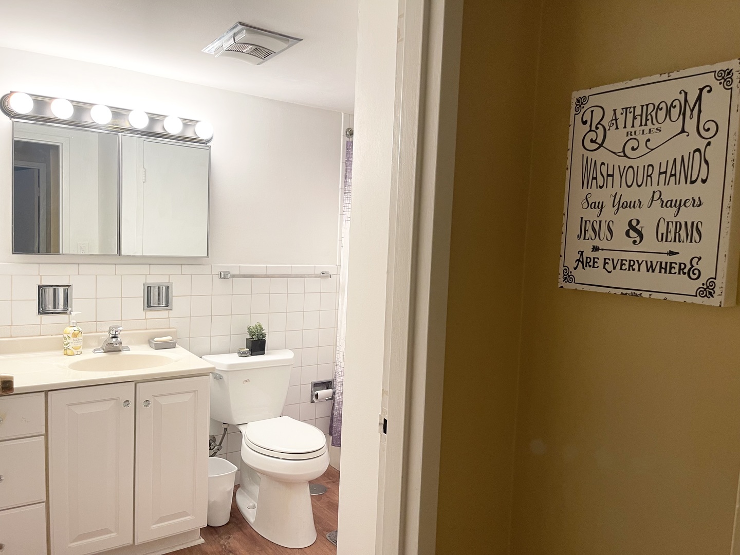 1141 Leavitt Avenue Unit: 115