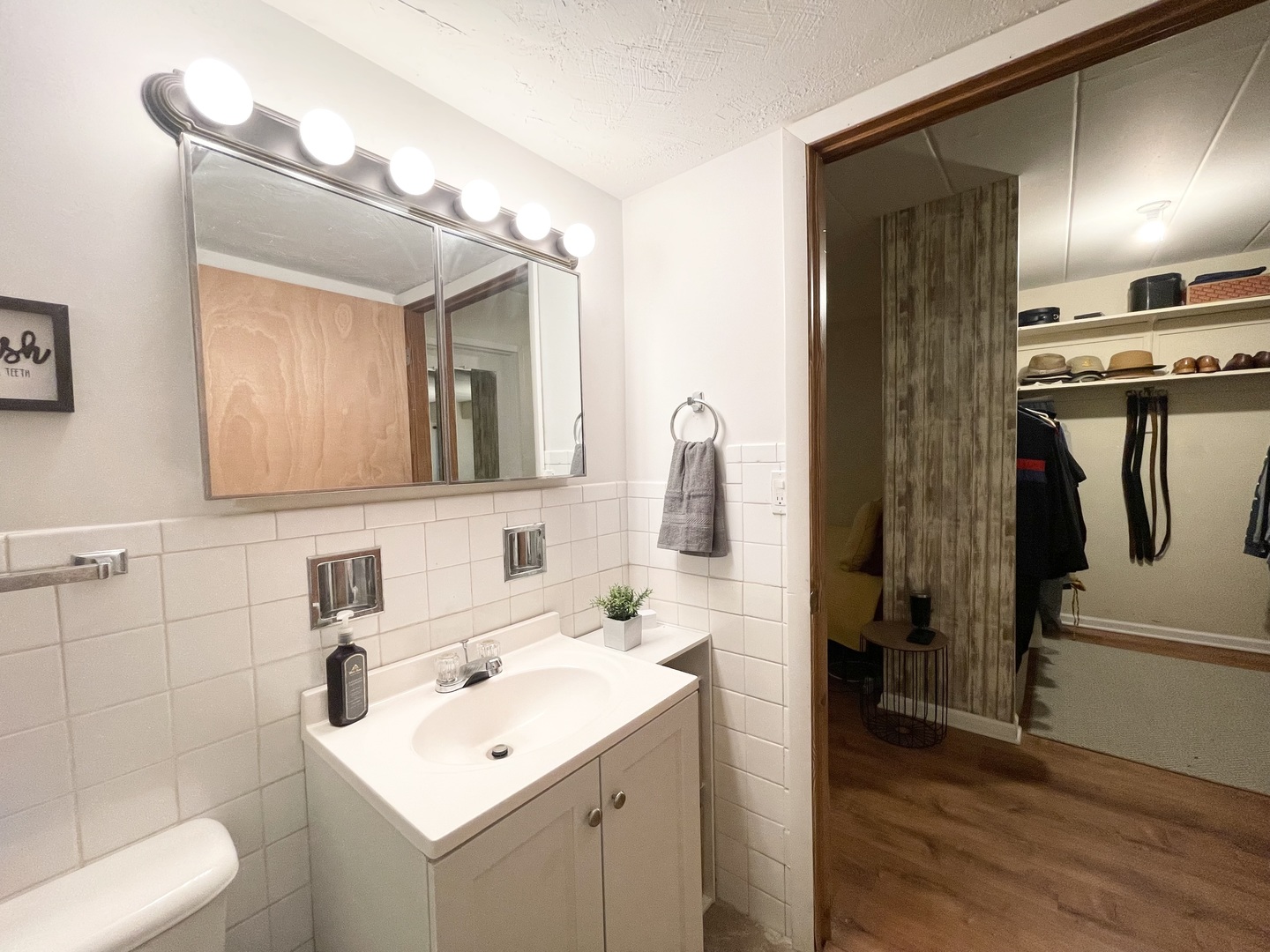 1141 Leavitt Avenue Unit: 115