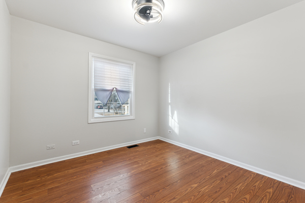 2611 College Hill Circle Unit: 5-2