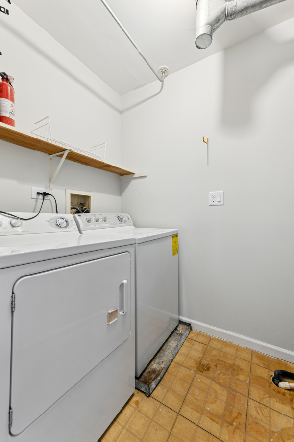 2611 College Hill Circle Unit: 5-2