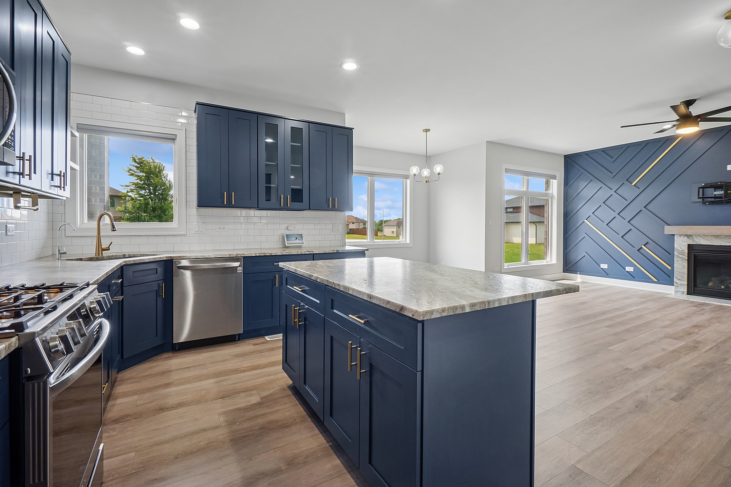 4951 W Ribbon Drive