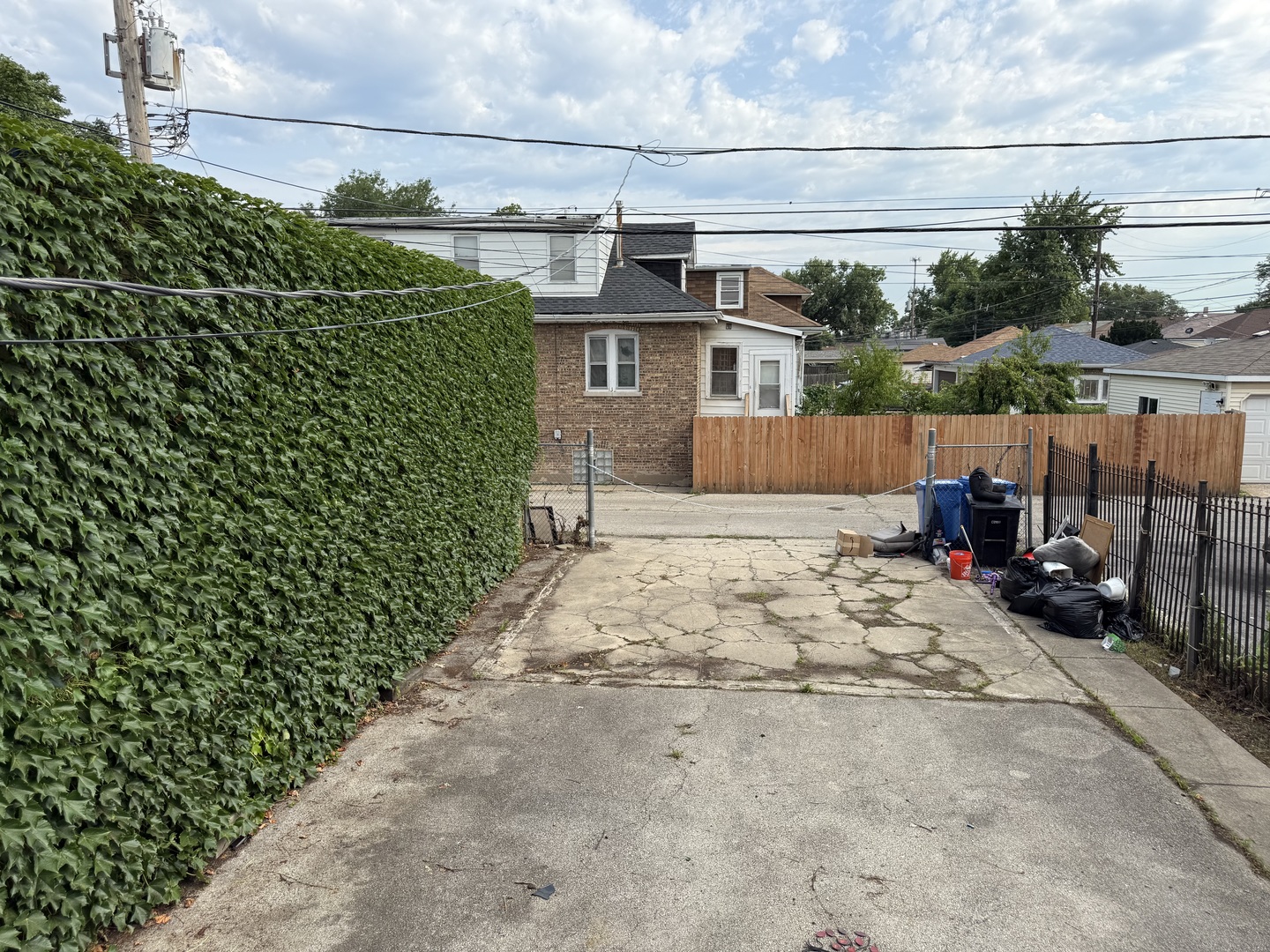 5818 W North Avenue