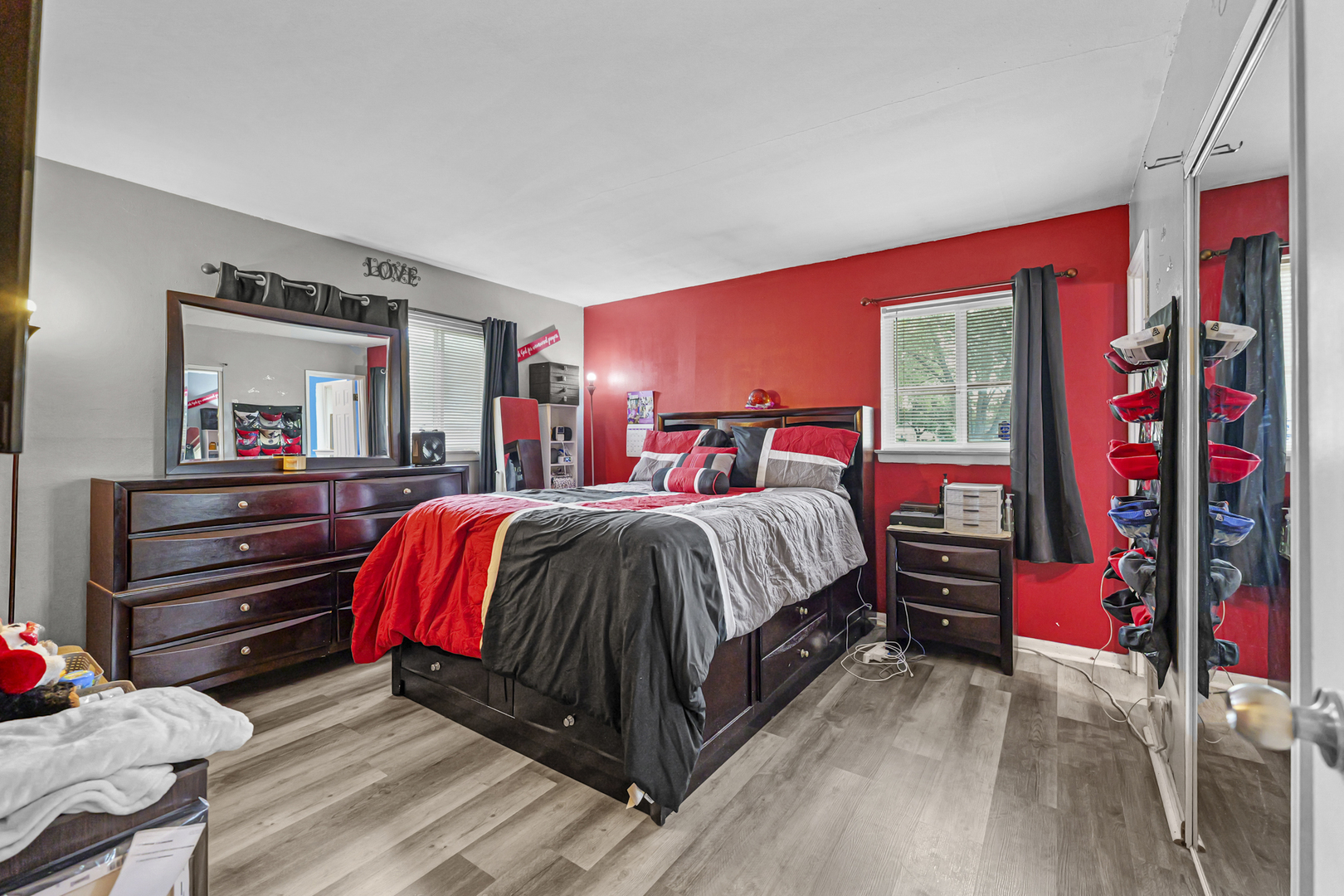 302 SPRINGFIELD Street