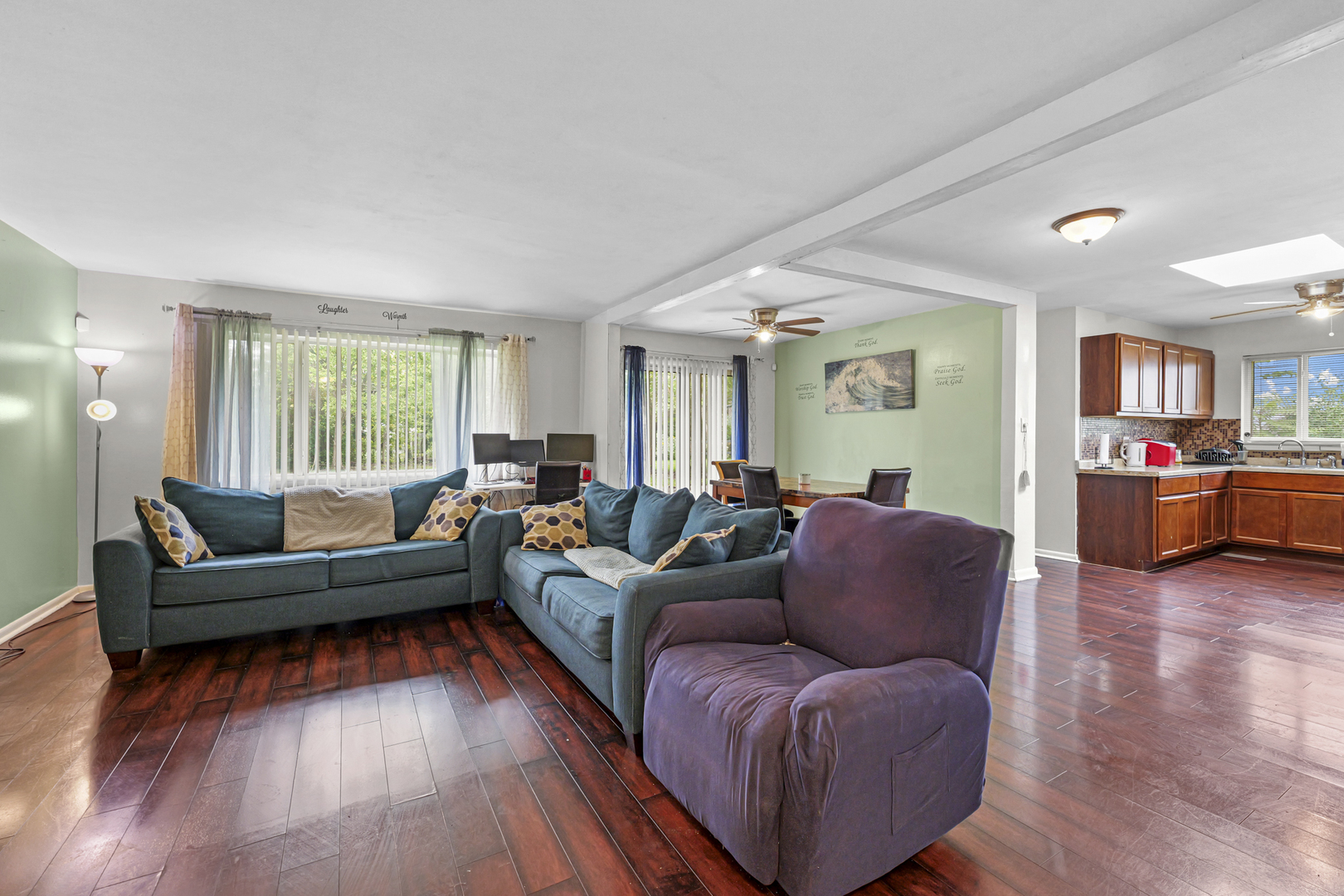 302 SPRINGFIELD Street