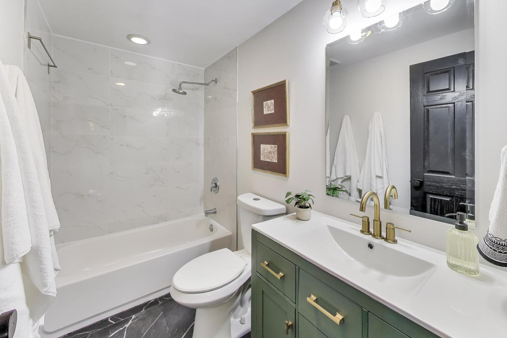 1321 W Liberty Drive