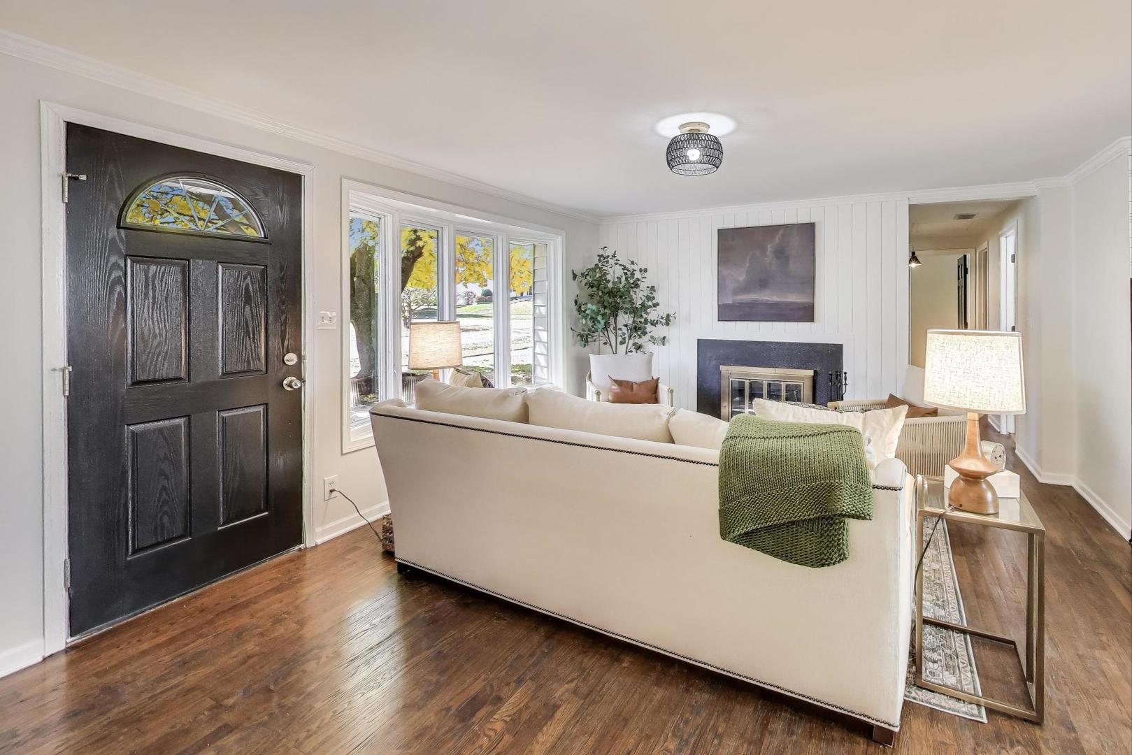 1321 W Liberty Drive