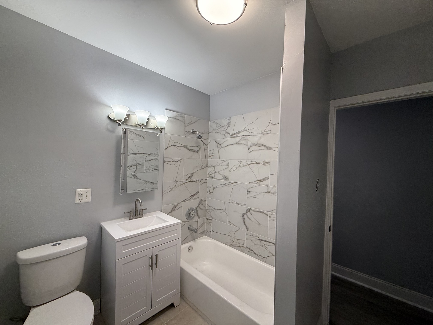 11248 S PARNELL Avenue