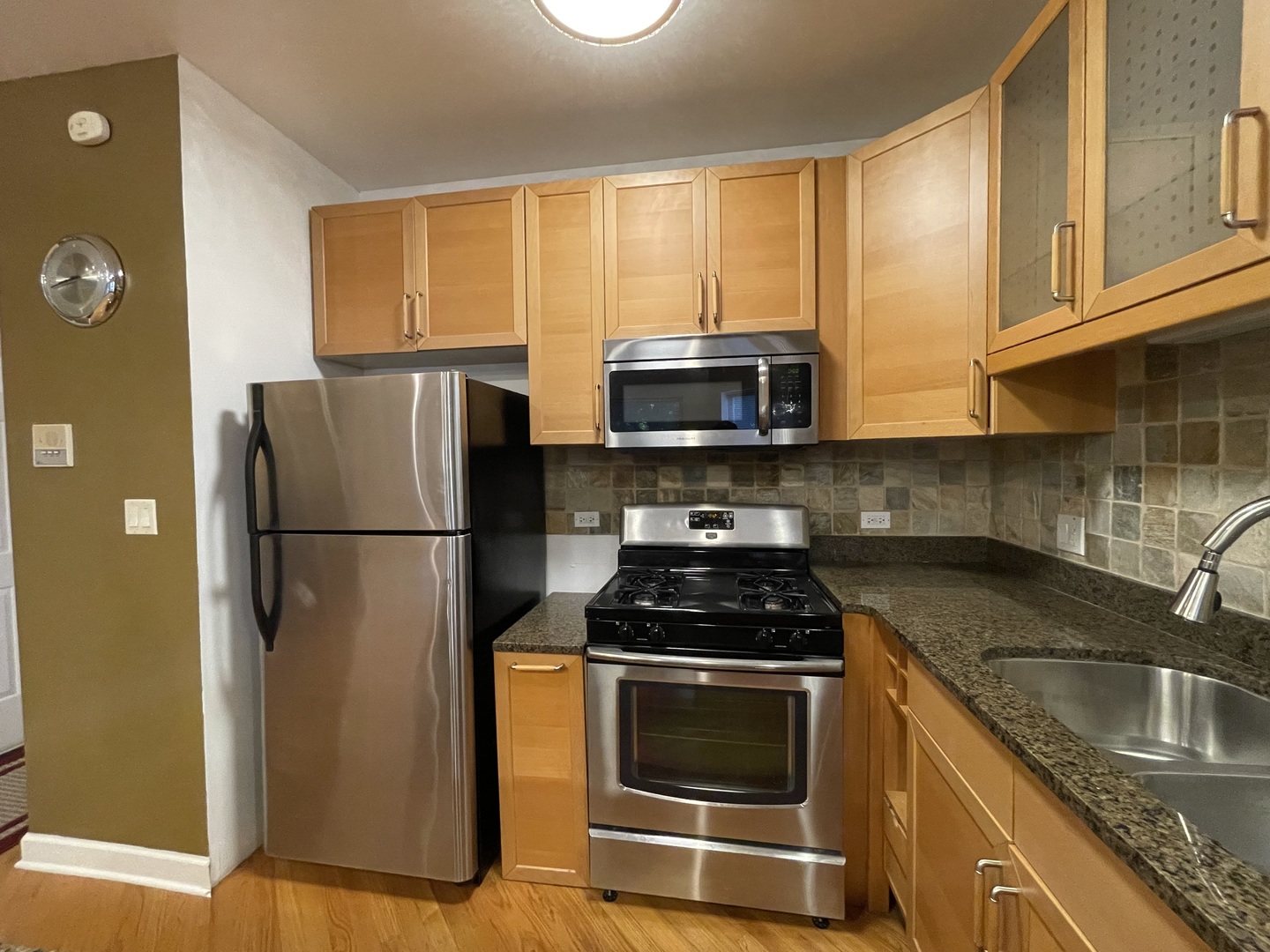 6938 S Dorchester Avenue Unit: 2