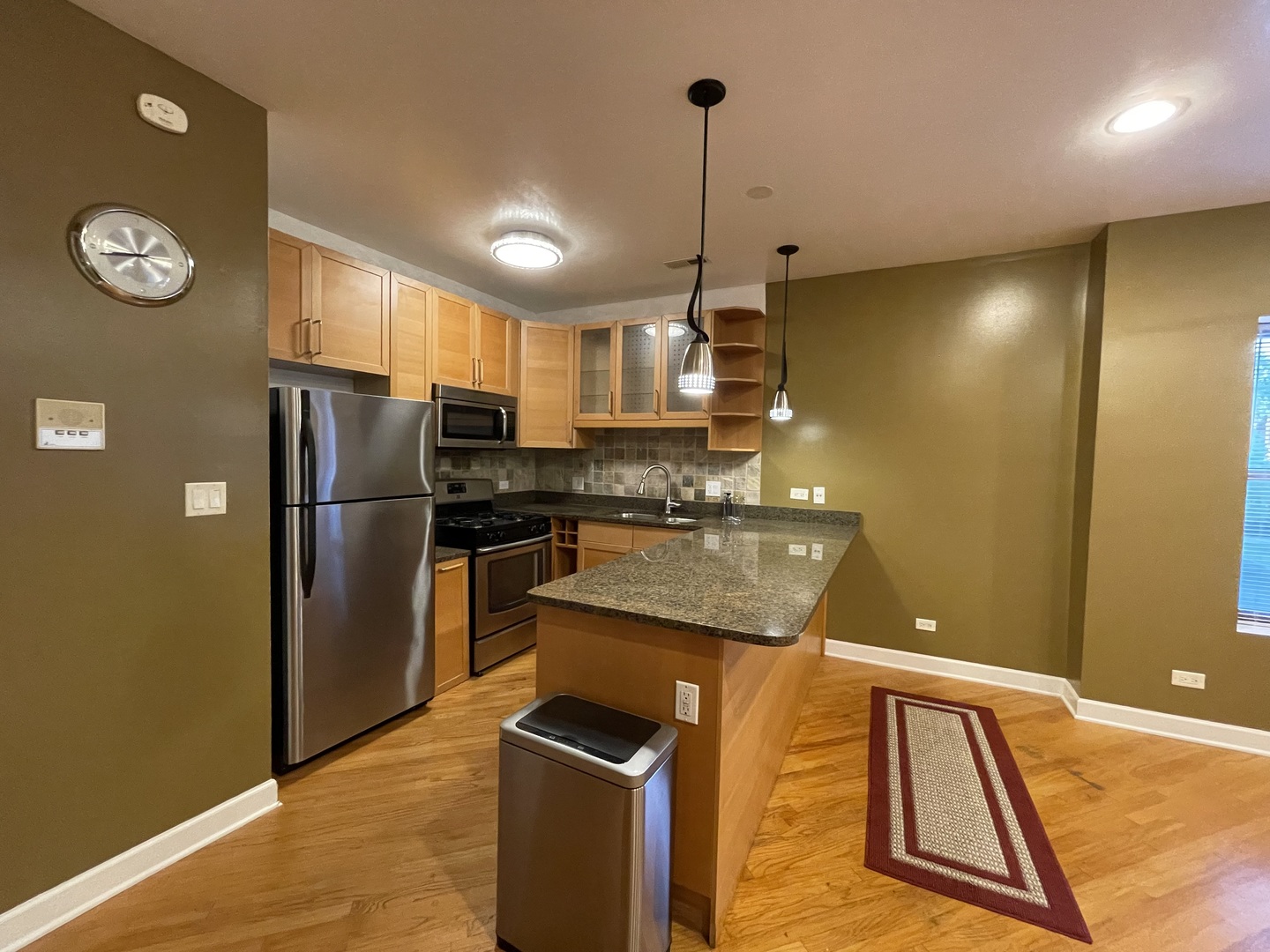 6938 S Dorchester Avenue Unit: 2