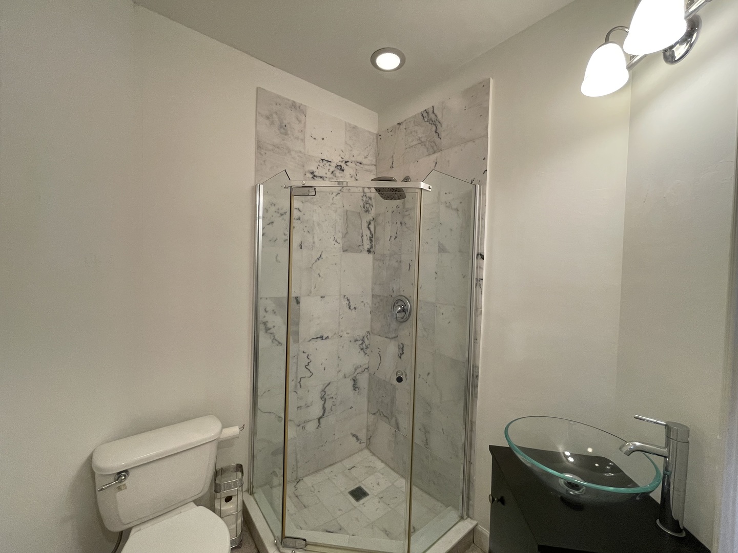 6938 S Dorchester Avenue Unit: 2