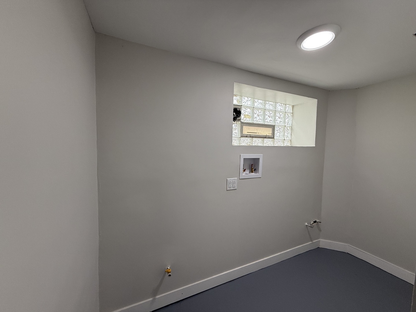 11248 S PARNELL Avenue