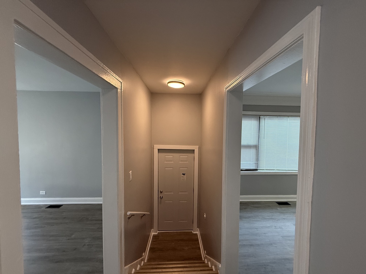 11248 S PARNELL Avenue