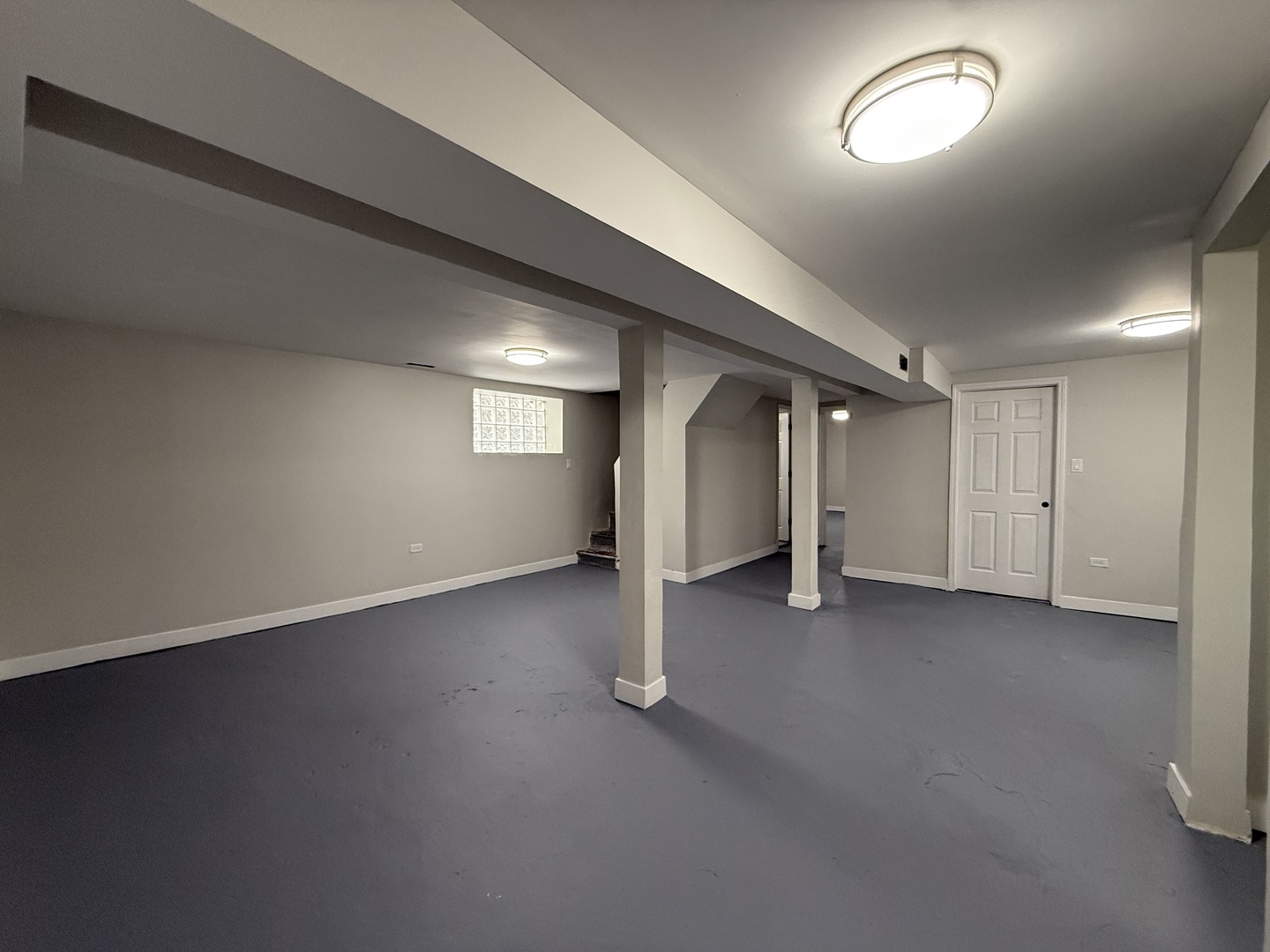 11248 S PARNELL Avenue