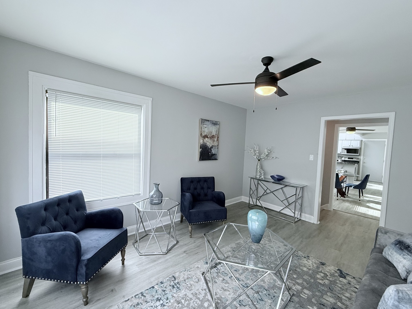 11248 S PARNELL Avenue