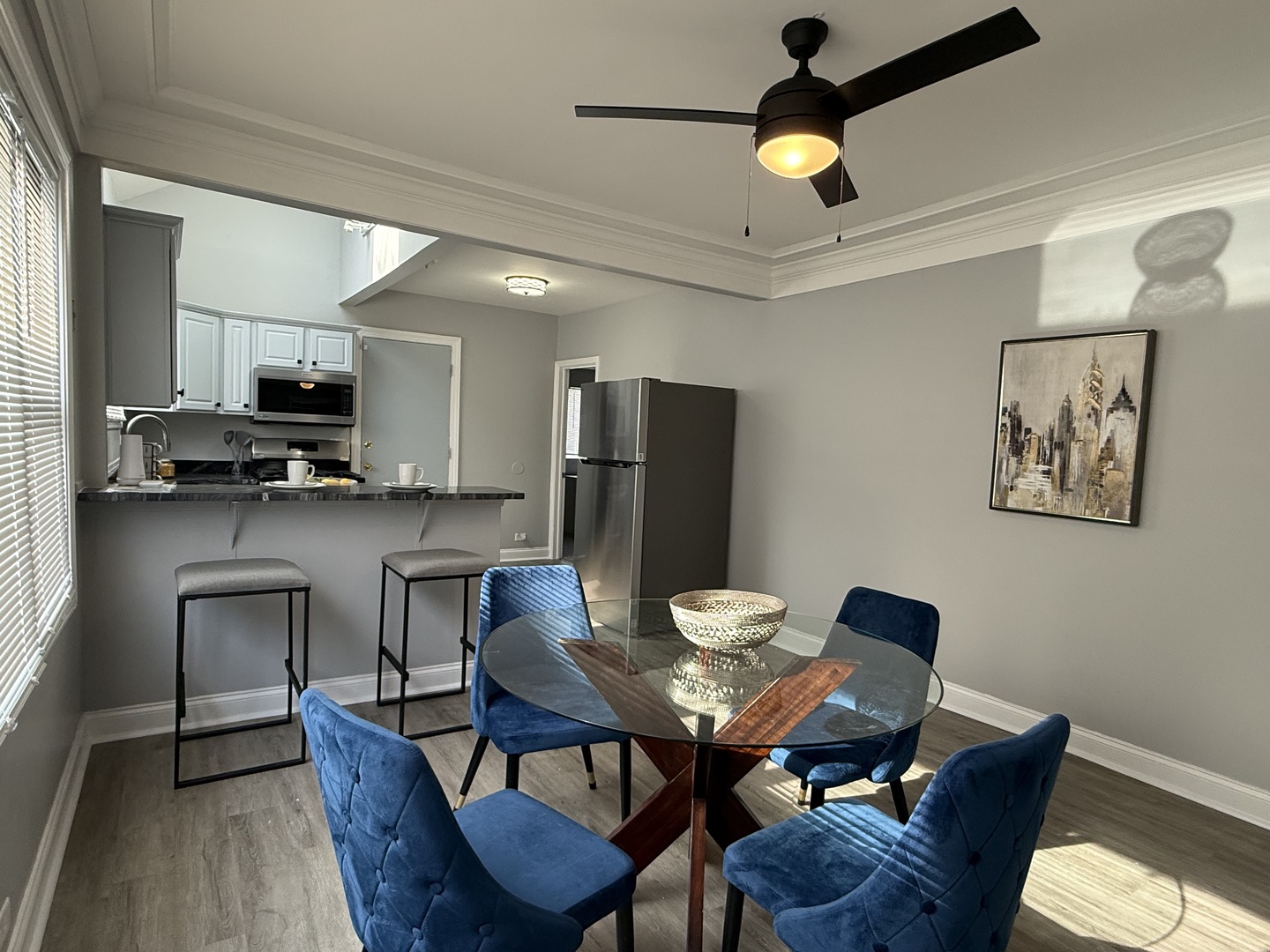 11248 S PARNELL Avenue