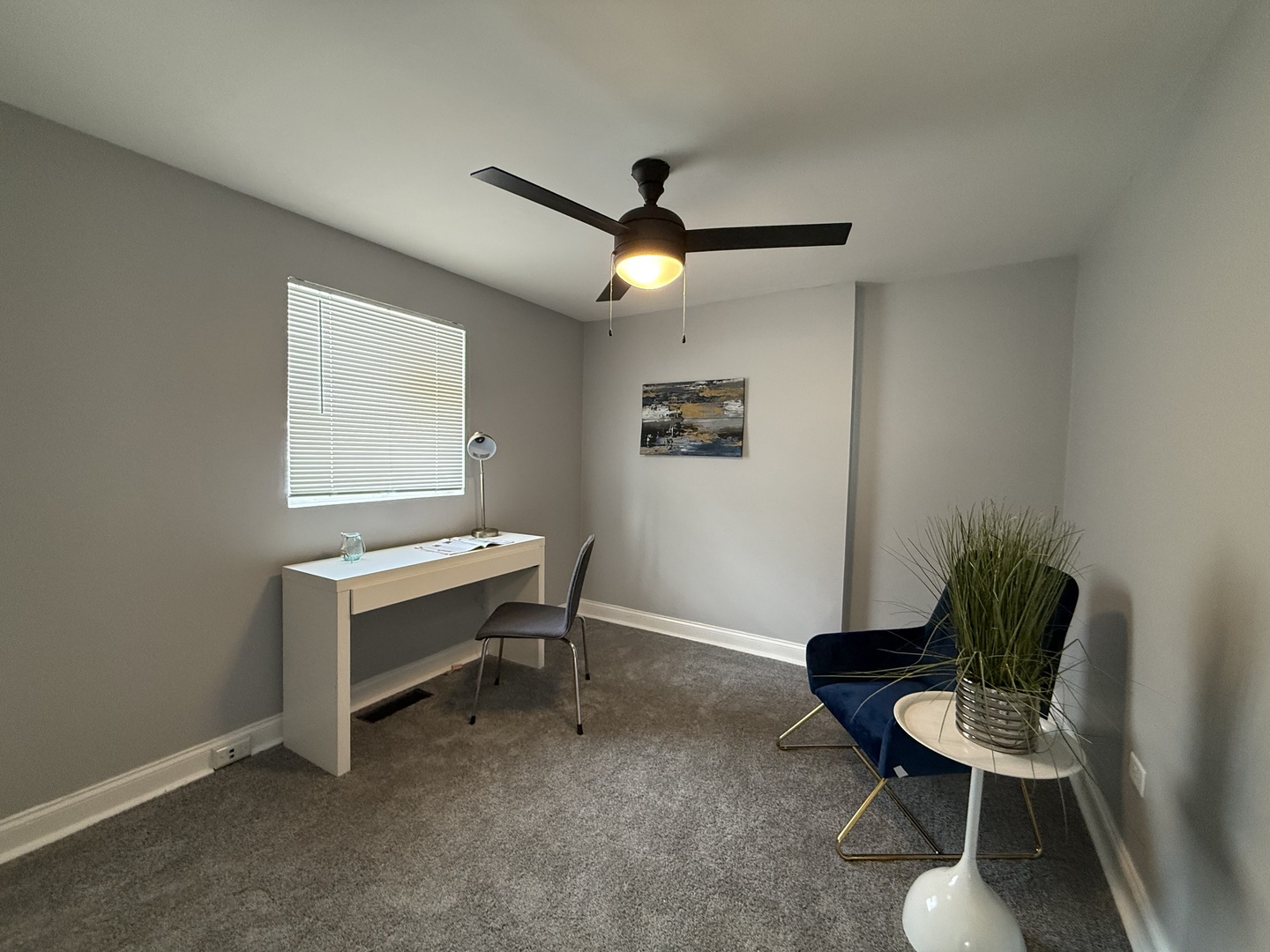 11248 S PARNELL Avenue