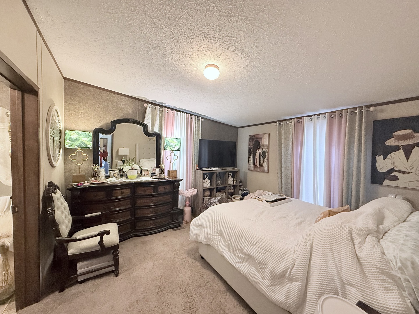 3601 Sheffield Avenue Unit: 125