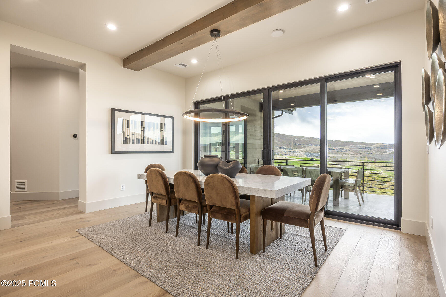 1577 W Skyridge Drive
