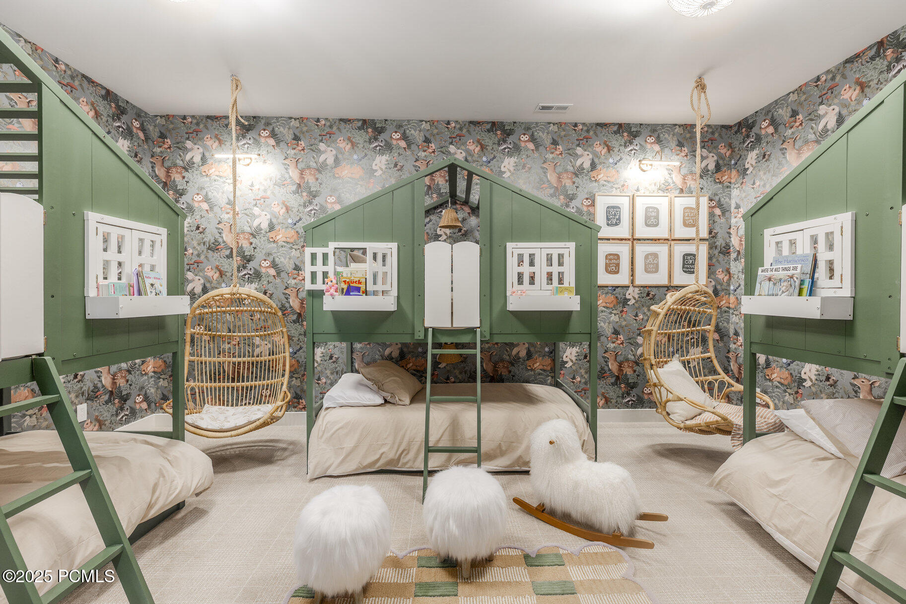 558 W Rheinfalls Circle