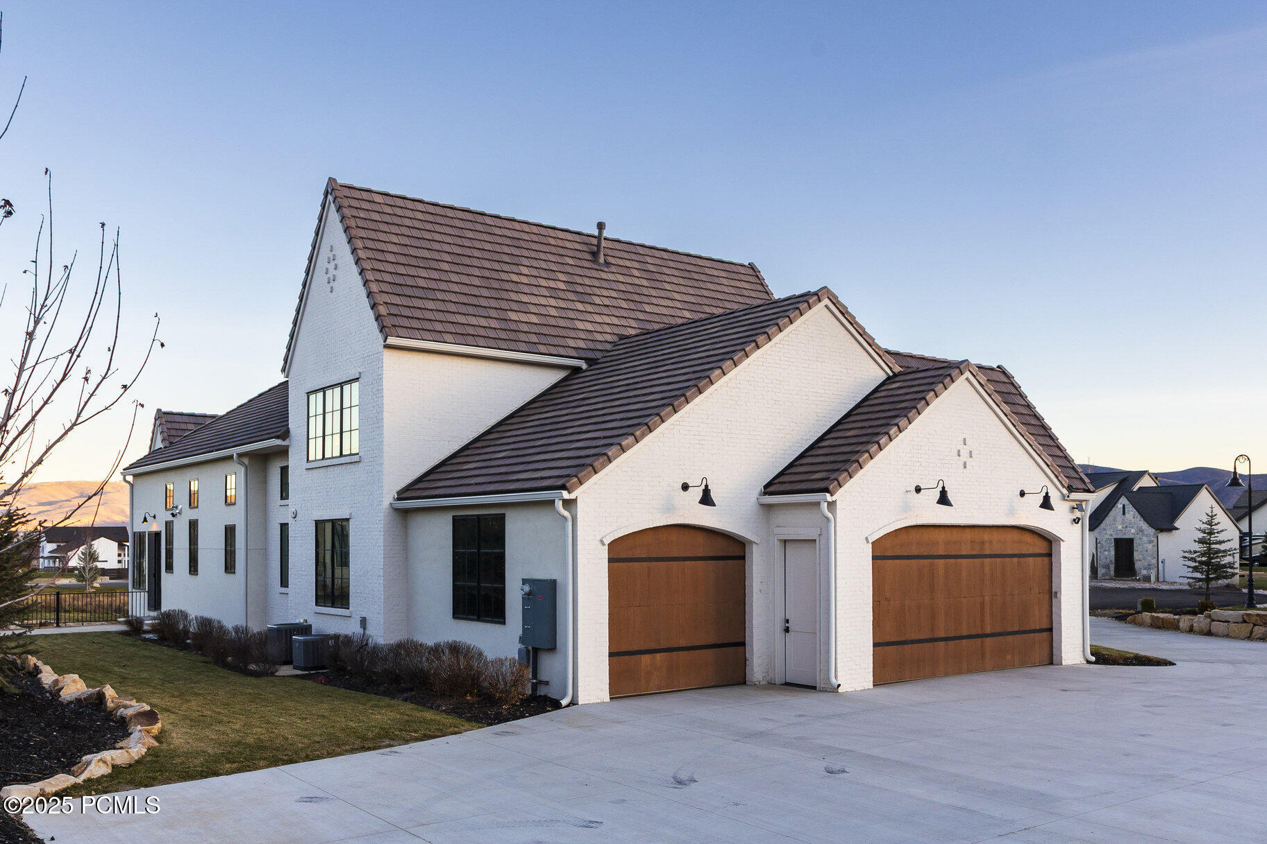 558 W Rheinfalls Circle