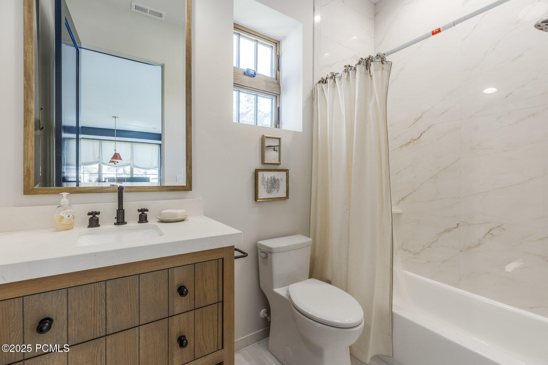 558 W Rheinfalls Circle