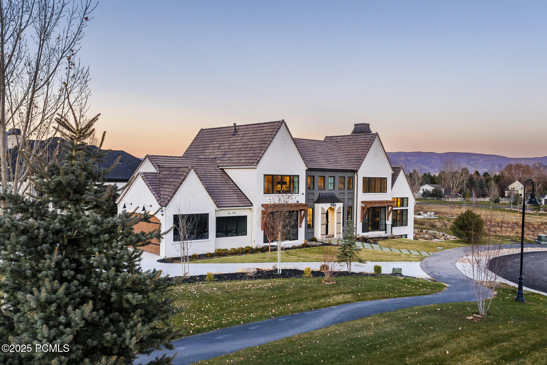 558 W Rheinfalls Circle