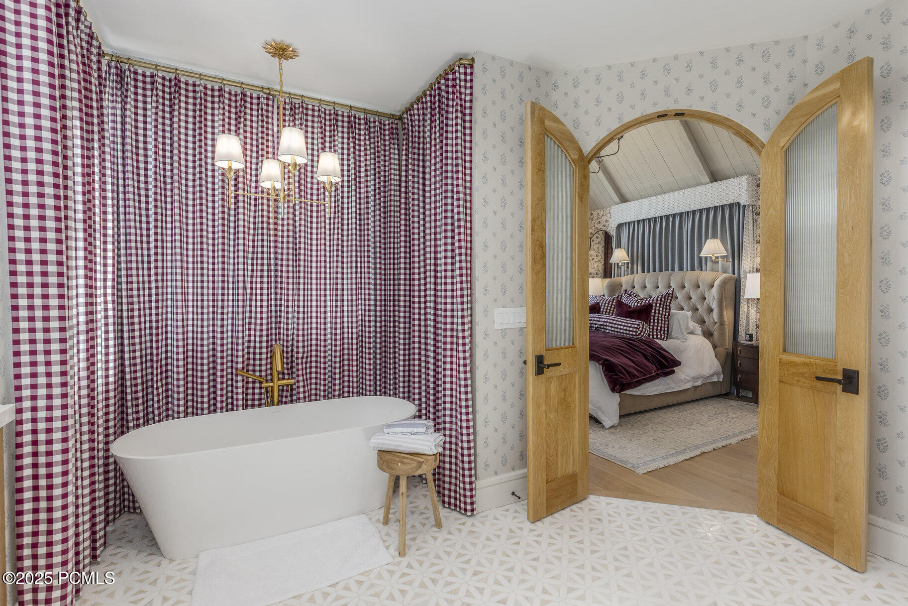 558 W Rheinfalls Circle