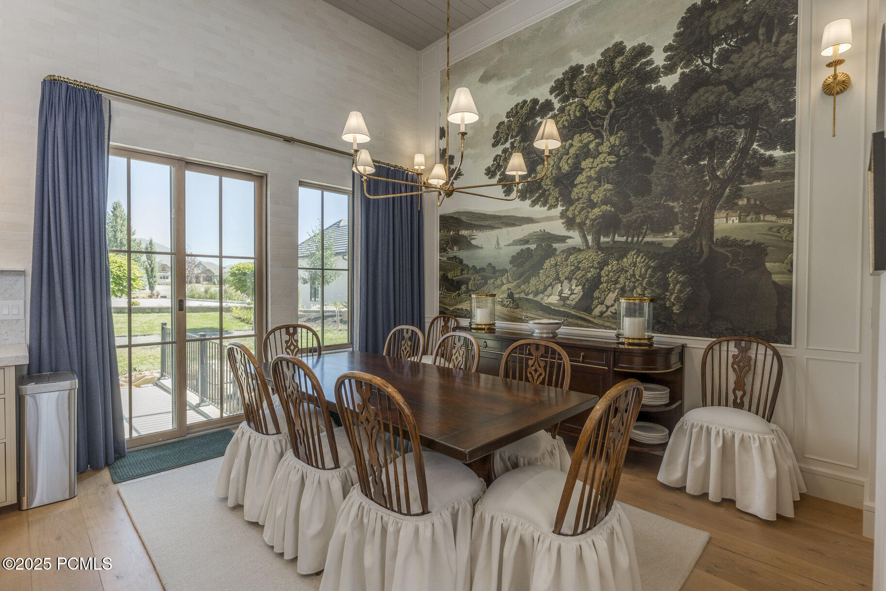 558 W Rheinfalls Circle