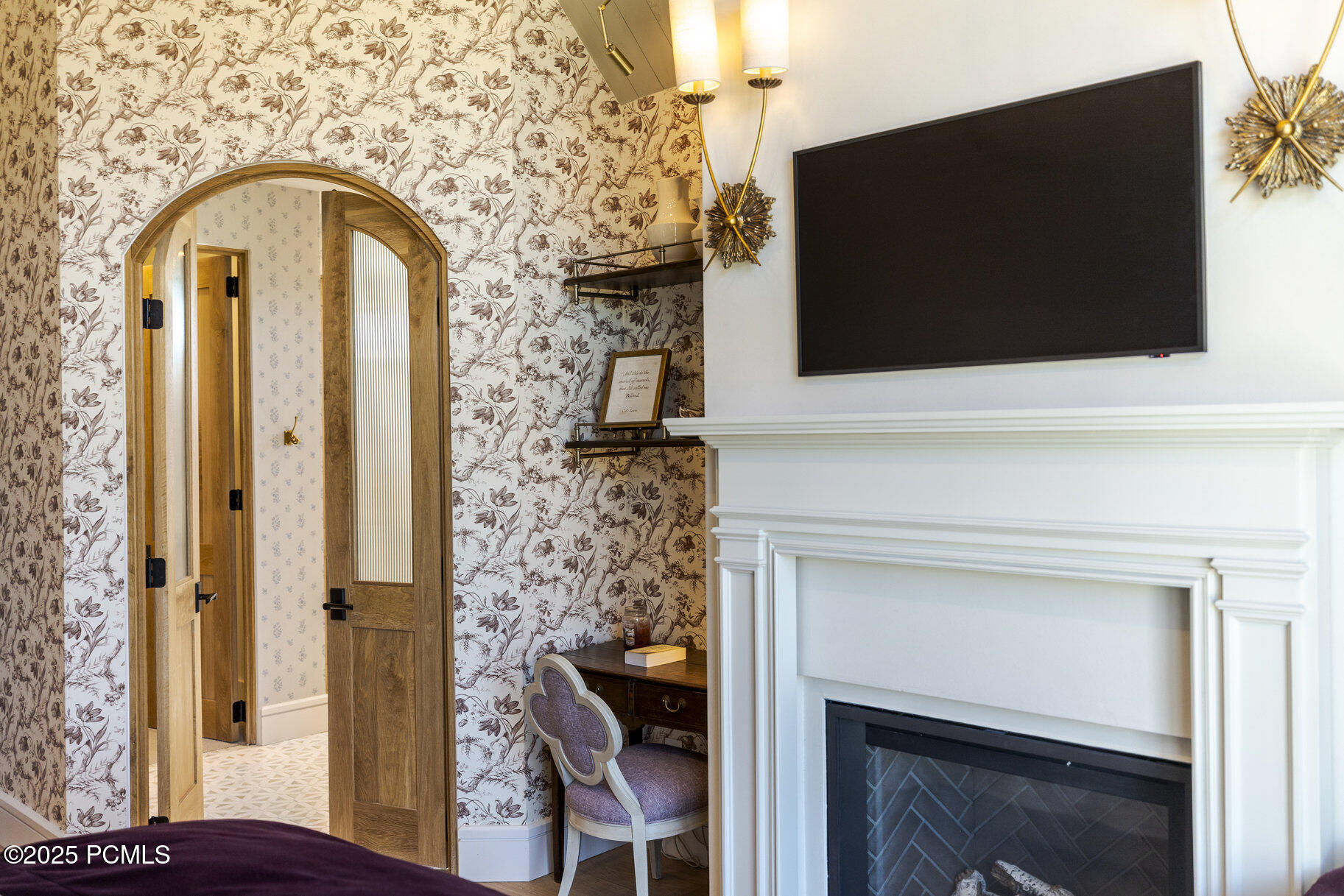 558 W Rheinfalls Circle