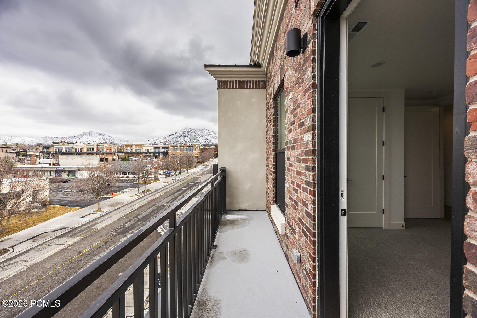 2250 E Murray Holladay Road Unit: 305