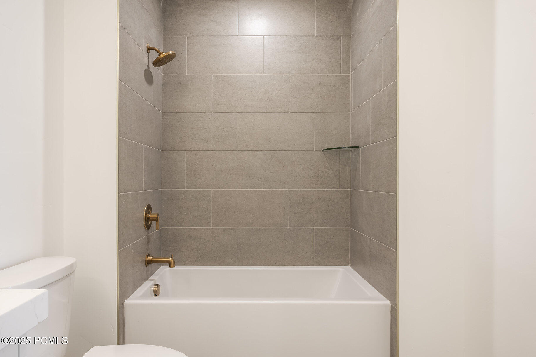 2250 E Murray Holladay Road Unit: 305