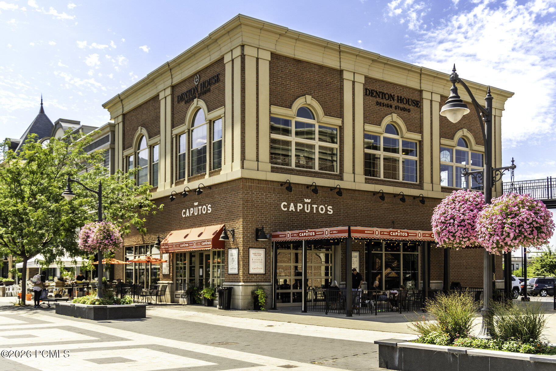 2250 E Murray Holladay Road Unit: 303