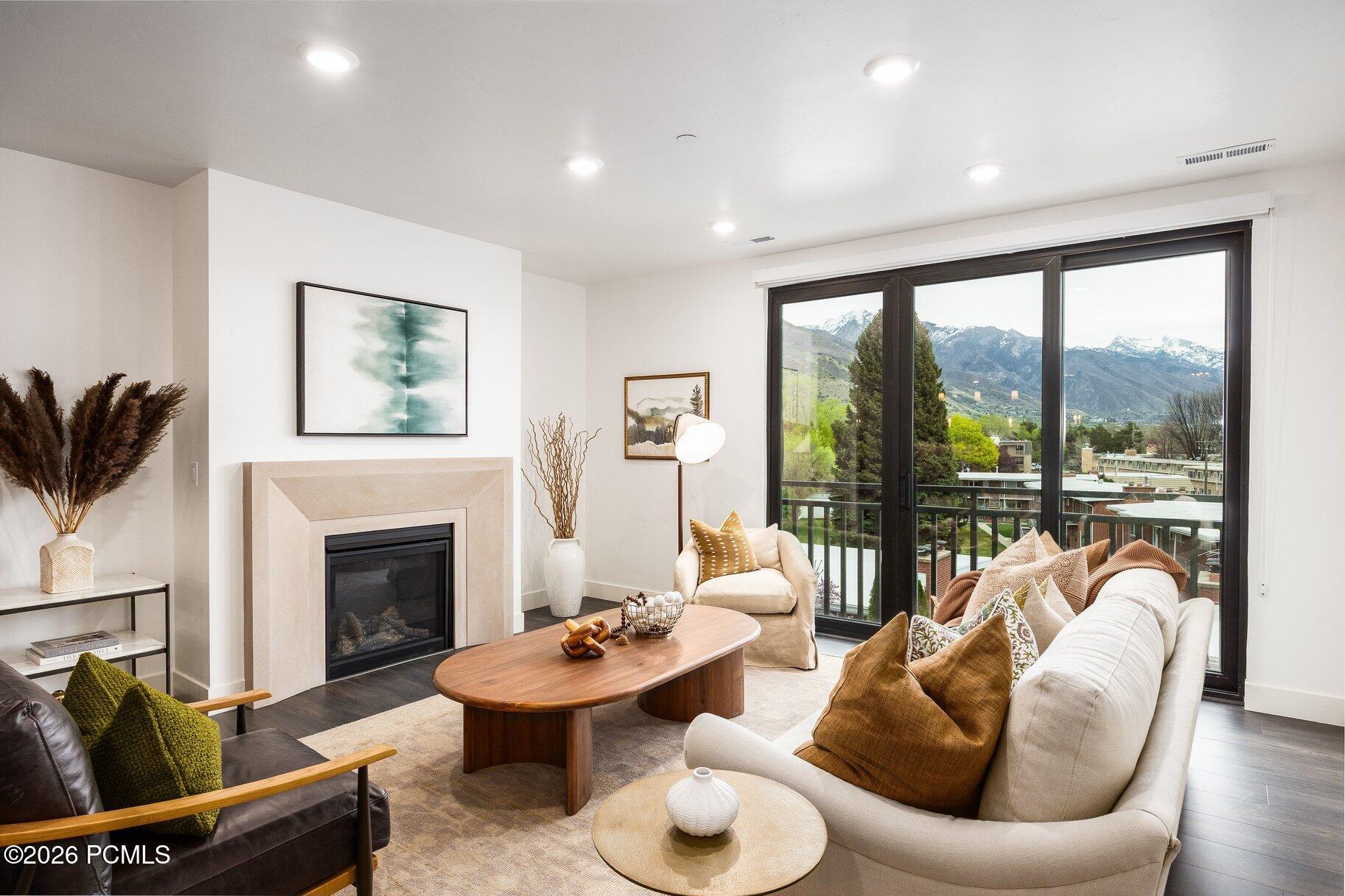 2250 E Murray Holladay Road Unit: 306