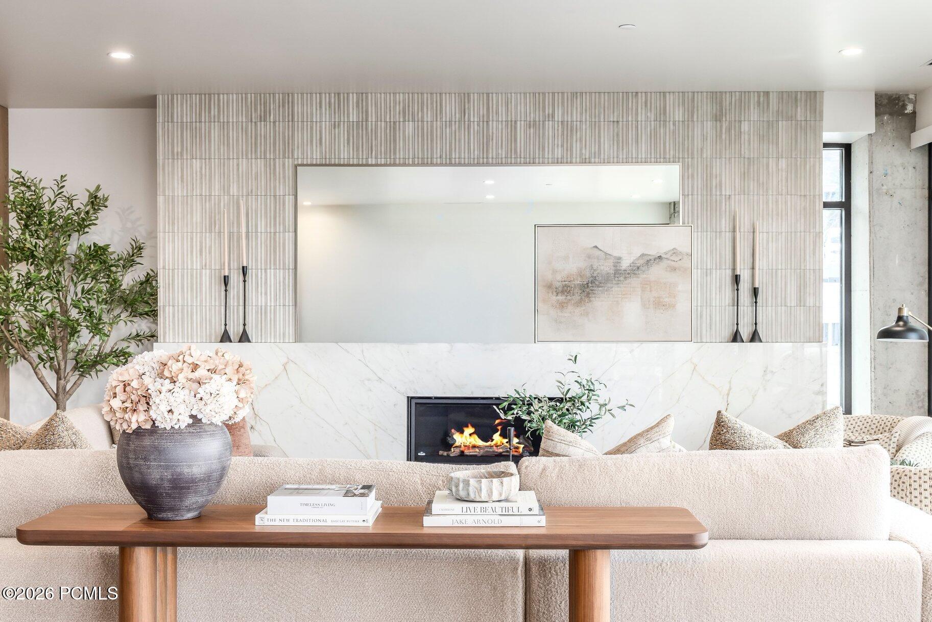 7371 S Canyon Centre Parkway 405