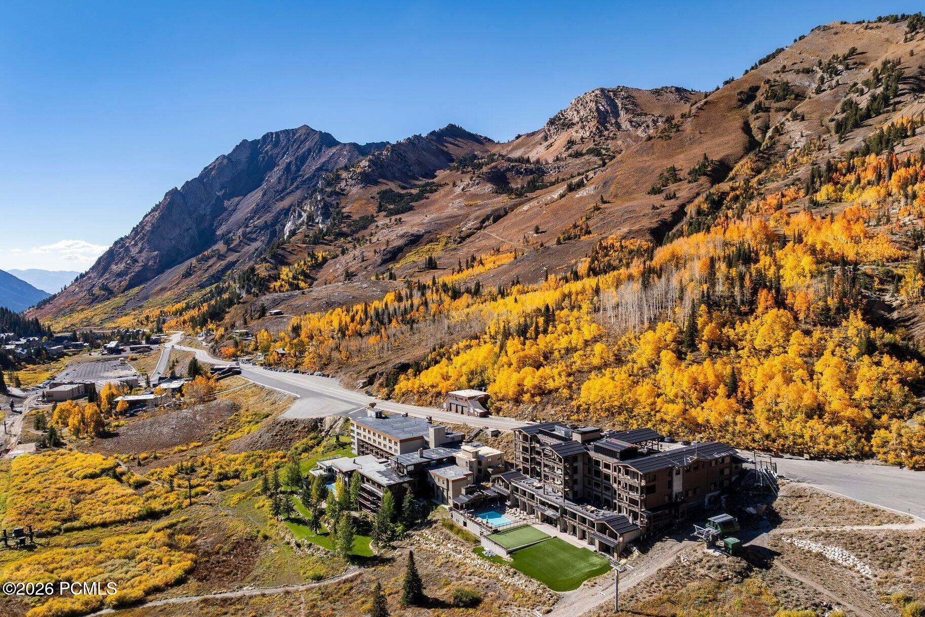 7371 S Canyon Centre Parkway 405