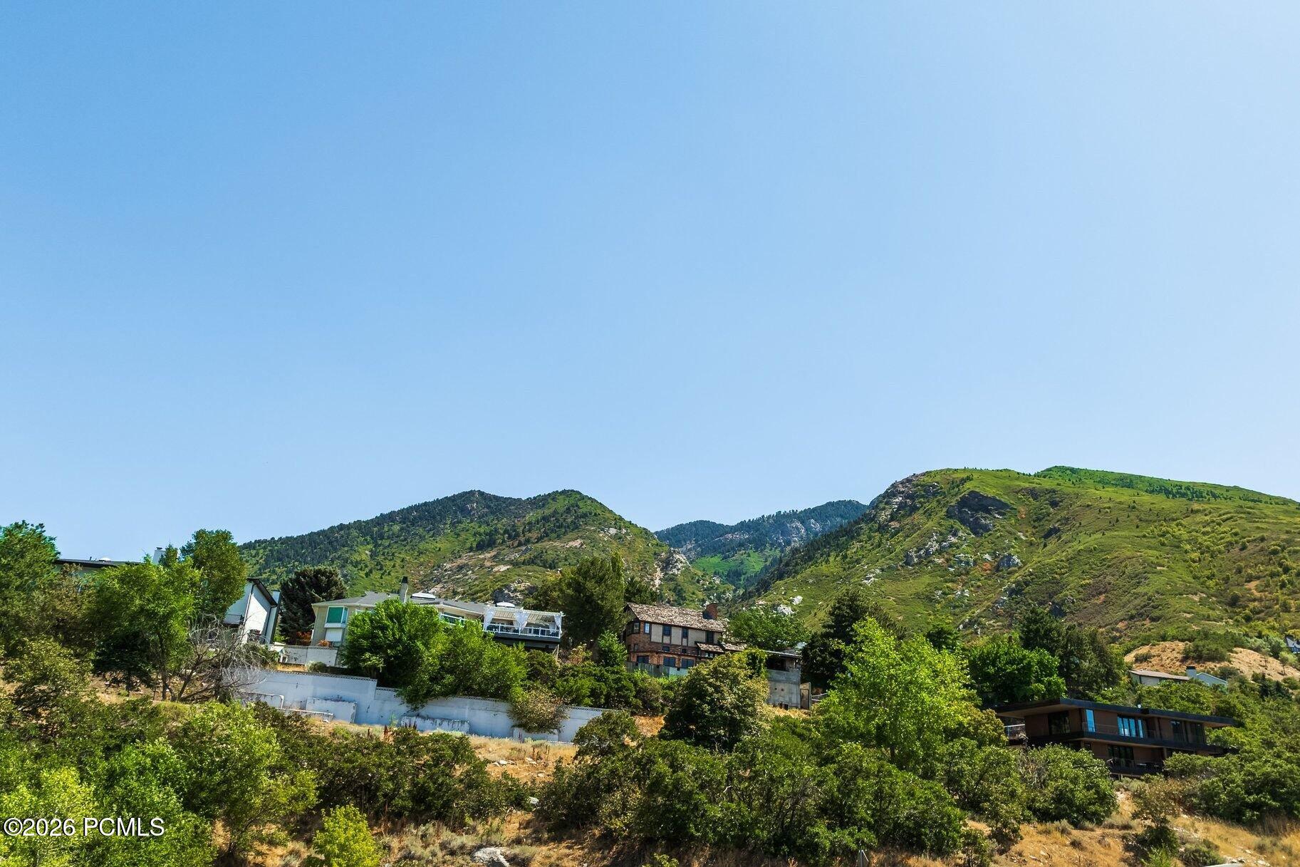 7371 S Canyon Centre Parkway 401