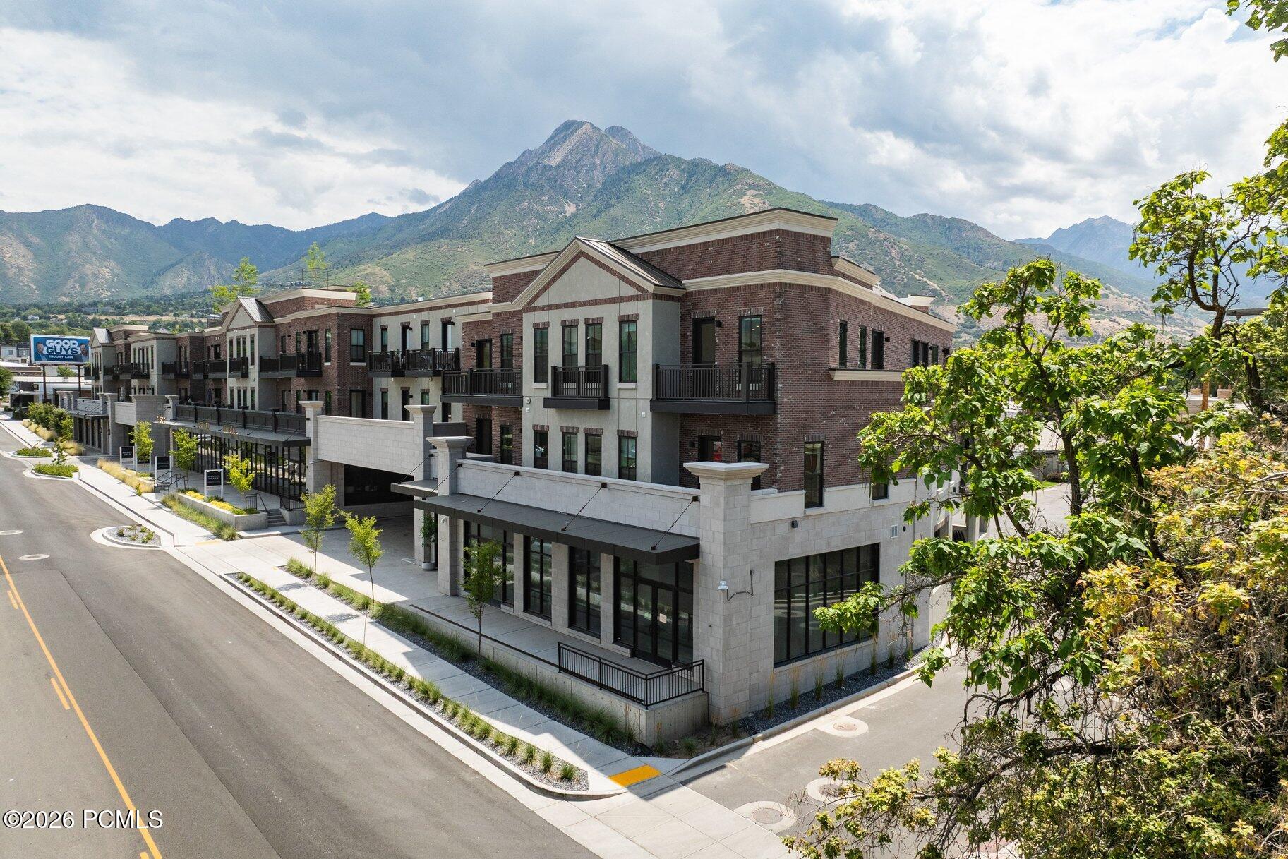 2250 E Murray Holladay Road Unit: 201