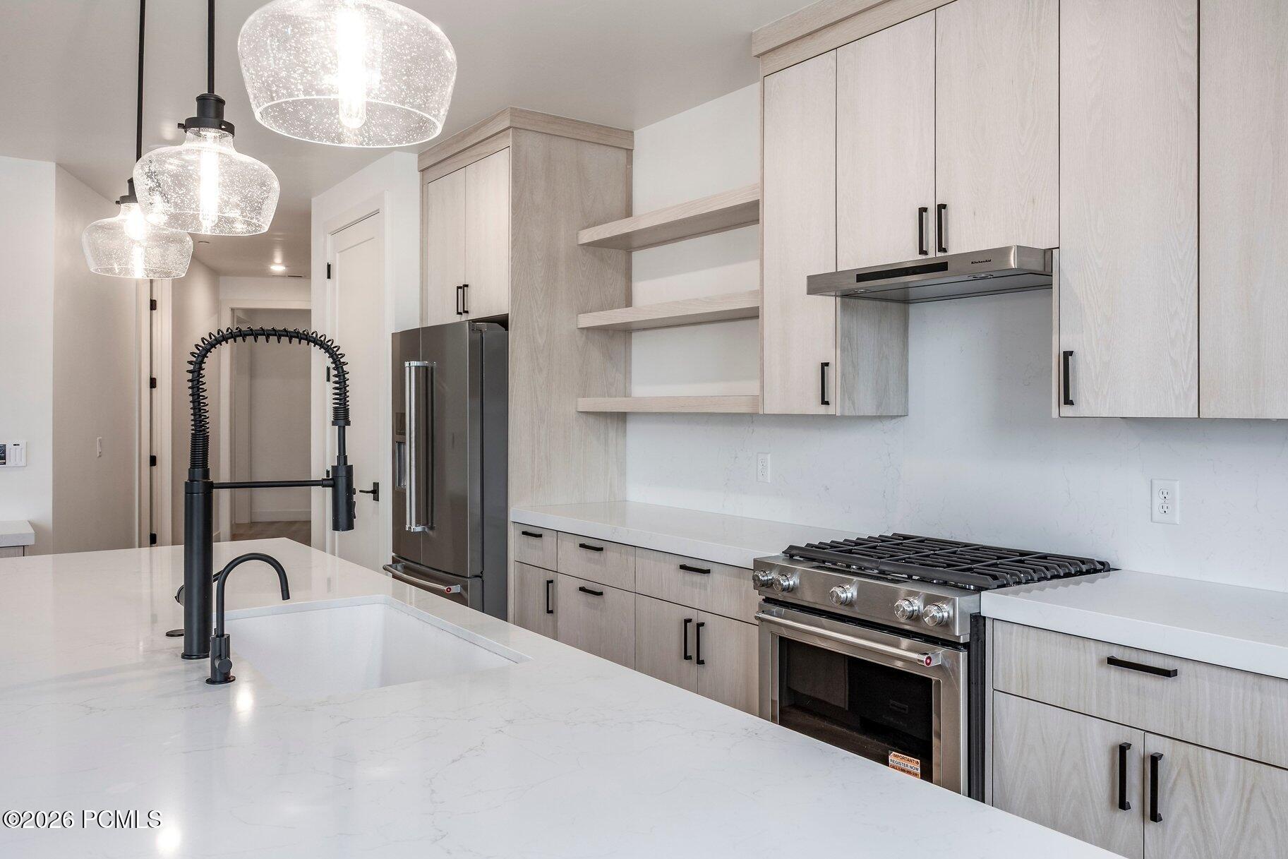2250 E Murray Holladay Road Unit: 201