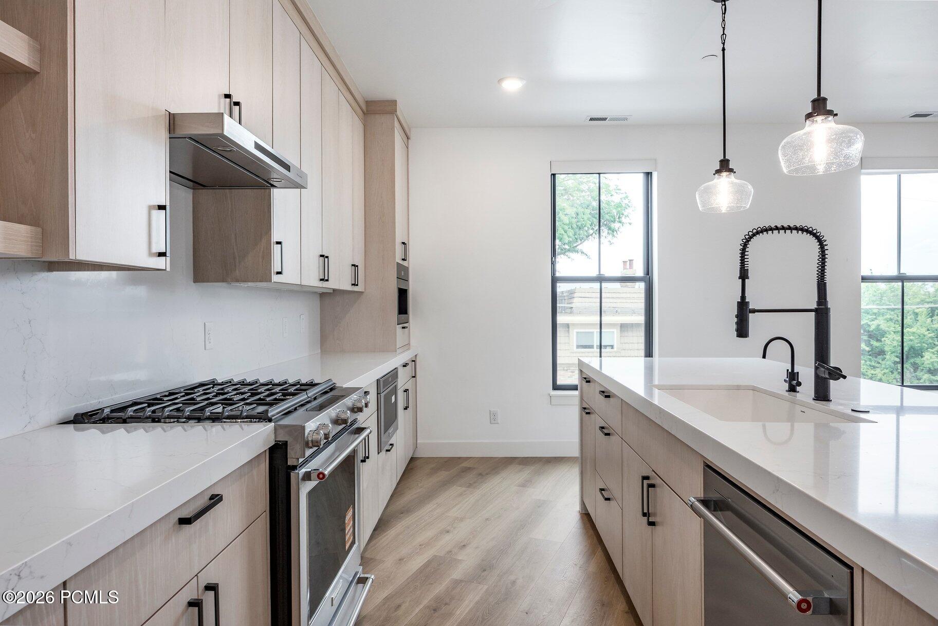 2250 E Murray Holladay Road Unit: 201