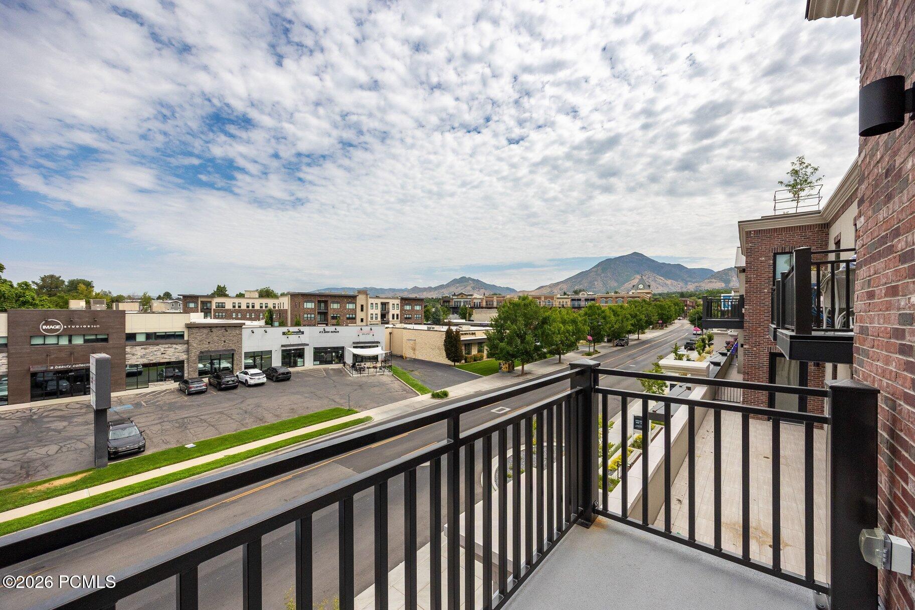 2250 E Murray Holladay Road Unit: 301