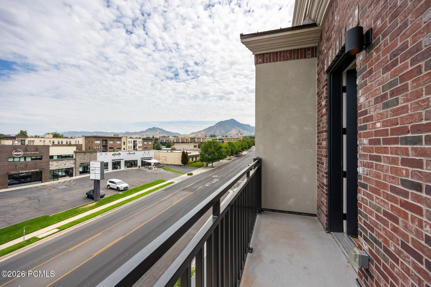 2250 E Murray Holladay Road Unit: 301