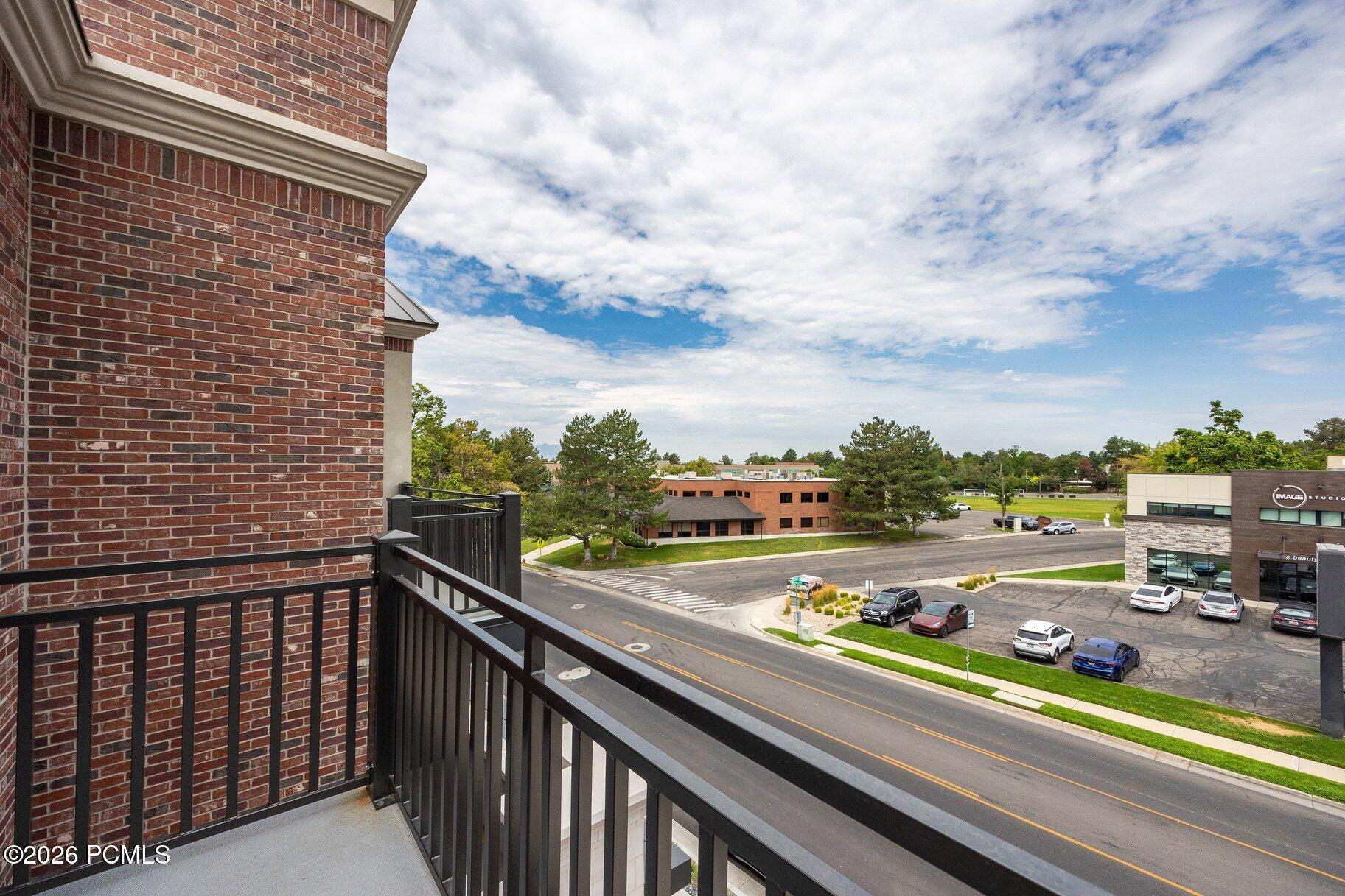 2250 E Murray Holladay Road Unit: 301